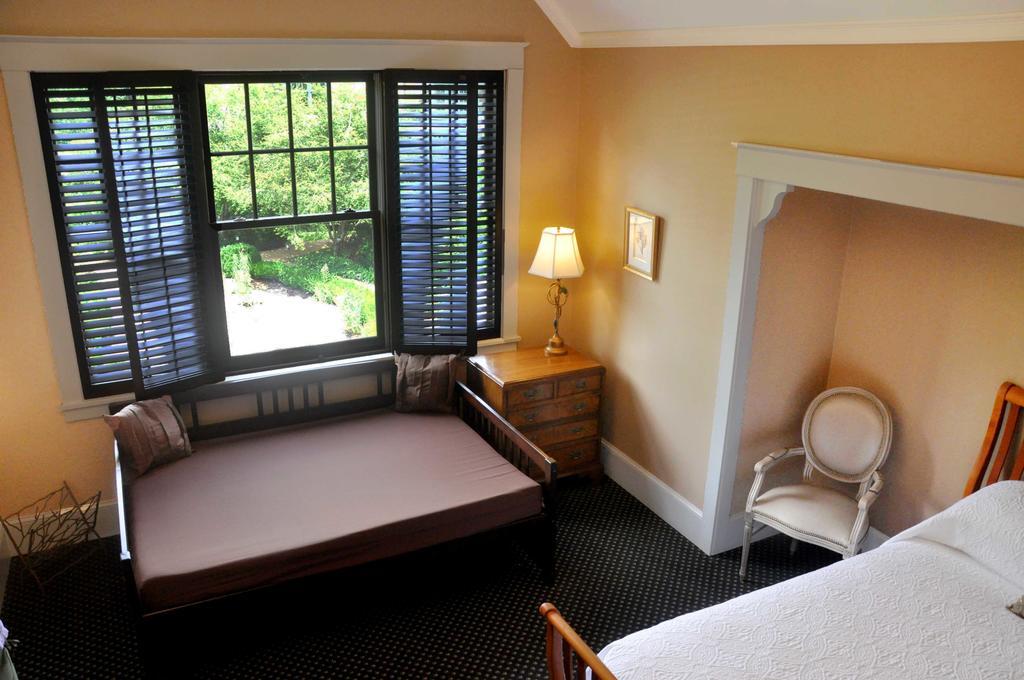 Om Sanctuary Holistic Retreat Hotel แอชวิลล์ ภายนอก รูปภาพ