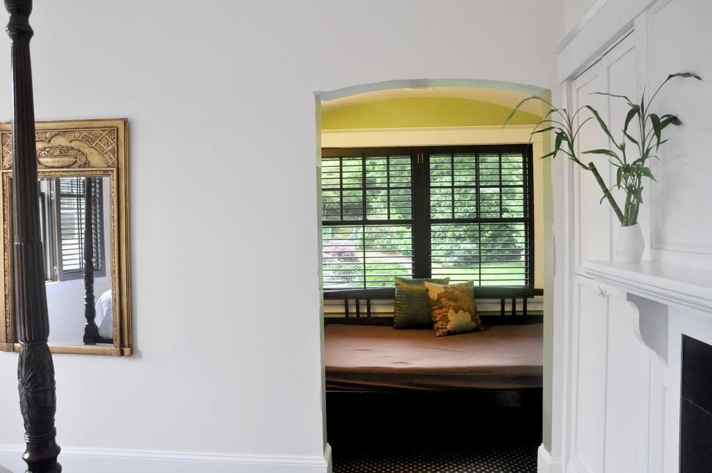 Om Sanctuary Holistic Retreat Hotel แอชวิลล์ ภายนอก รูปภาพ